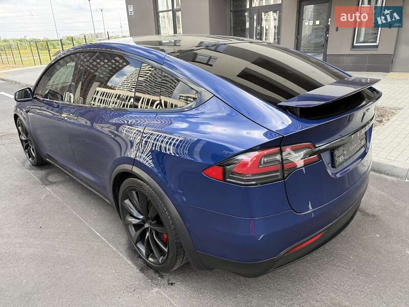 Позашляховик / Кросовер Tesla Model X 2019 в Києві