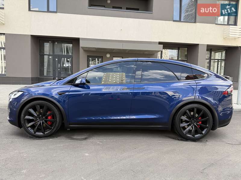 Позашляховик / Кросовер Tesla Model X 2019 в Києві