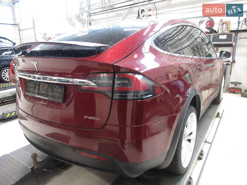 Позашляховик / Кросовер Tesla Model X 2016 в Одесі