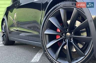 Внедорожник / Кроссовер Tesla Model X 2016 в 