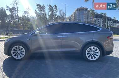 Позашляховик / Кросовер Tesla Model X 2016 в 