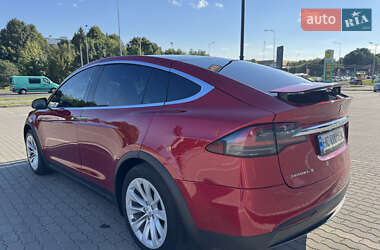 Внедорожник / Кроссовер Tesla Model X 2017 в 