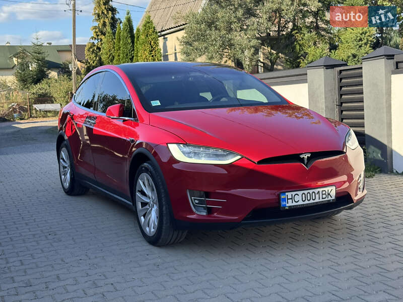 Внедорожник / Кроссовер Tesla Model X 2017 в 