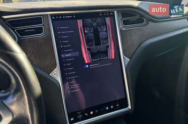 Внедорожник / Кроссовер Tesla Model X 2017 в 
