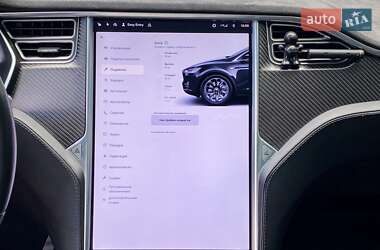Позашляховик / Кросовер Tesla Model X 2016 в 
