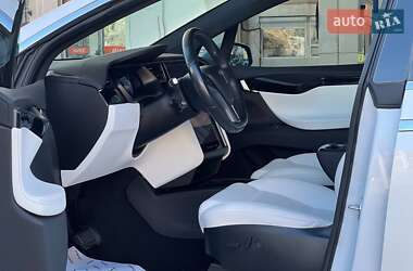 Позашляховик / Кросовер Tesla Model X 2020 в 