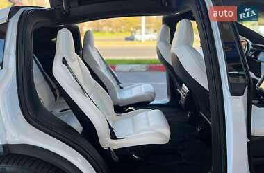 Позашляховик / Кросовер Tesla Model X 2020 в 