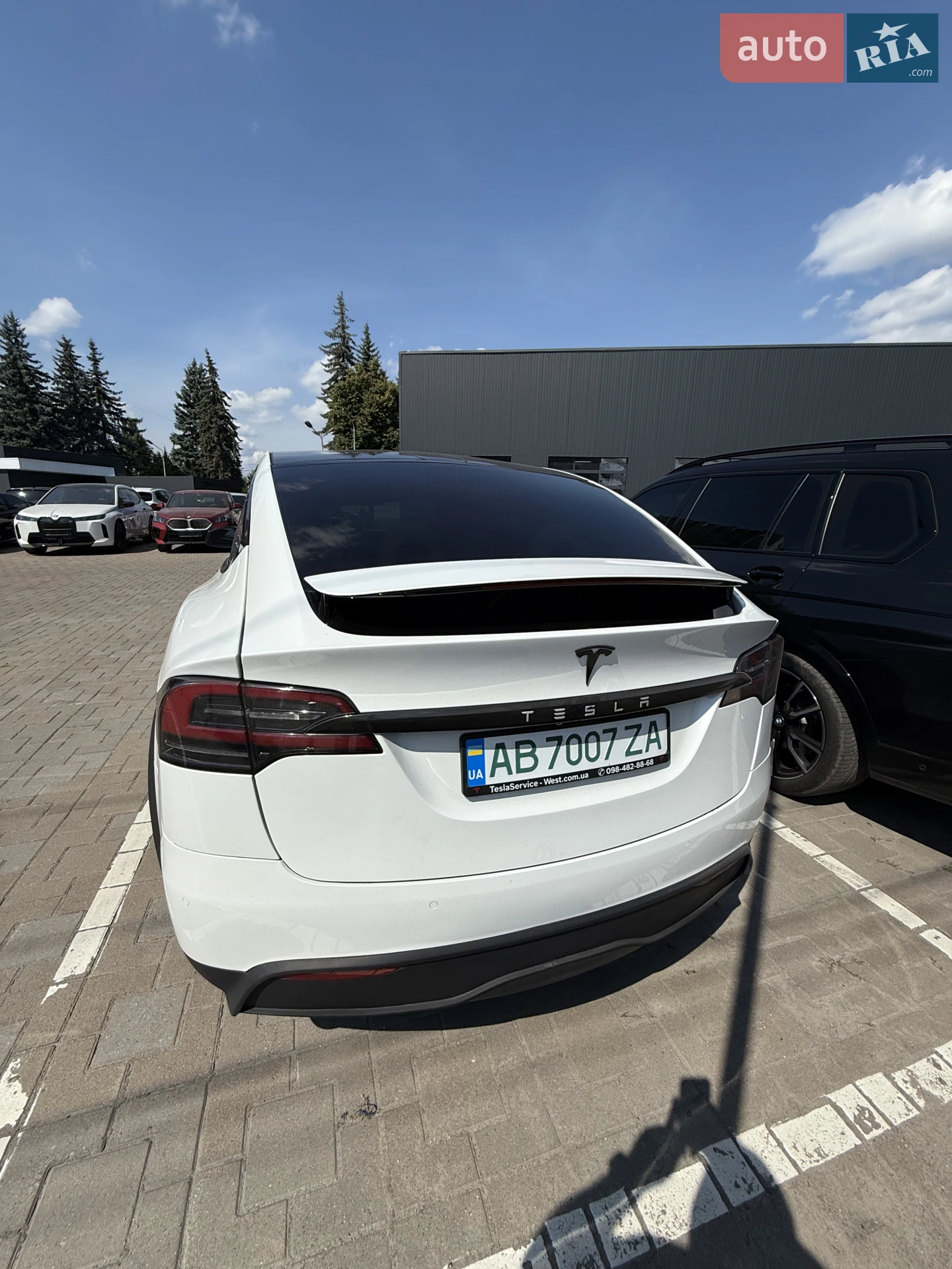 2022 Tesla Model X - мініатюра 11