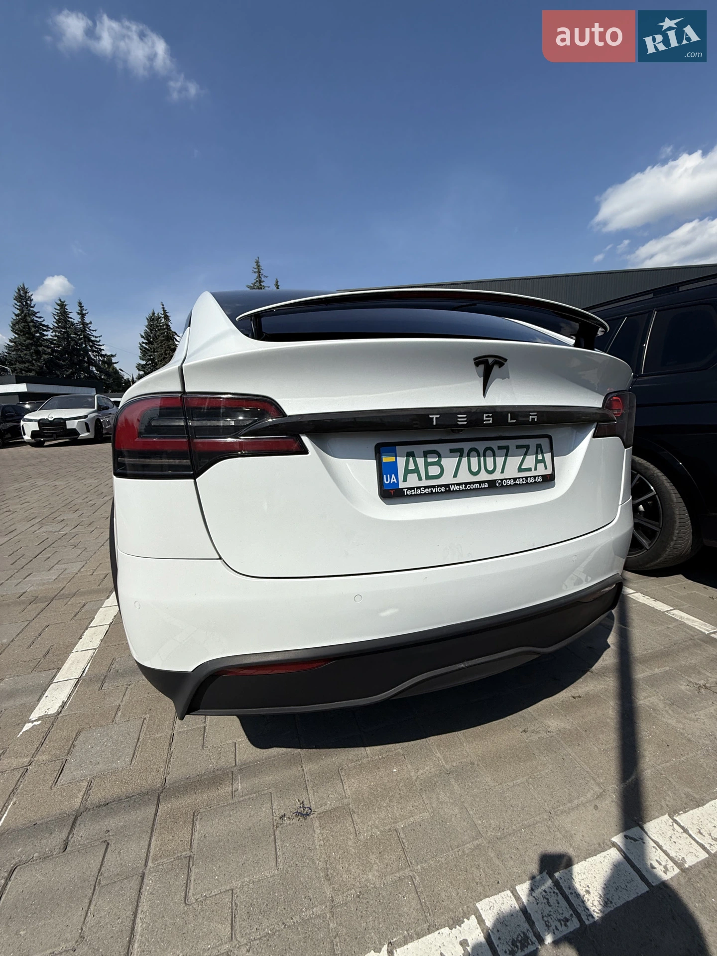 2022 Tesla Model X - мініатюра 12