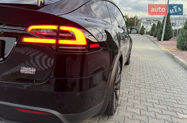 Позашляховик / Кросовер Tesla Model X 2022 в 