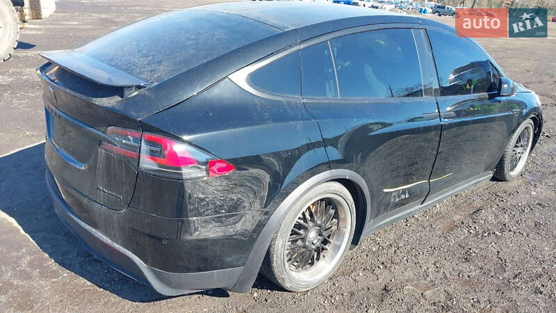 Внедорожник / Кроссовер Tesla Model X 2018 в Львове
