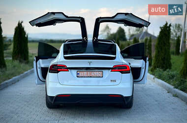 Позашляховик / Кросовер Tesla Model X 2022 в 