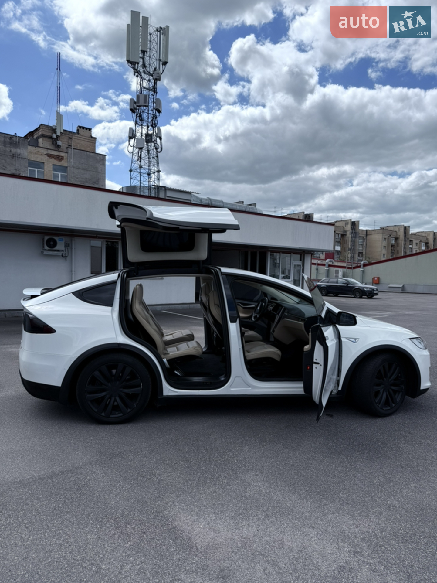2016 Tesla Model X - мініатюра 12