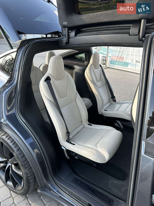 Позашляховик / Кросовер Tesla Model X 2019 в Івано-Франківську фото 19 Позашляховик / Кросовер Tesla Model X 2019 в Івано-Франківську