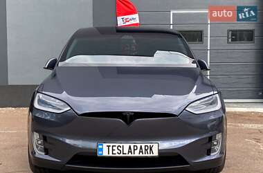Внедорожник / Кроссовер Tesla Model X 2019 в 