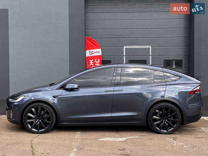 Позашляховик / Кросовер Tesla Model X 2019 в Києві