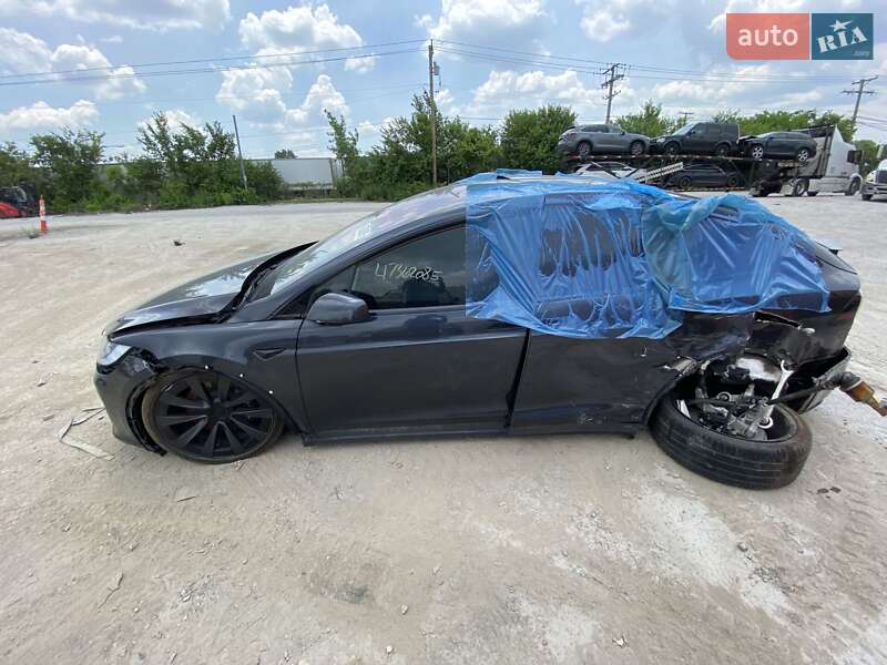 Позашляховик / Кросовер Tesla Model X 2024 в Києві