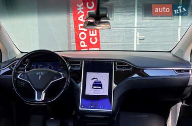 Внедорожник / Кроссовер Tesla Model X 2017 в 