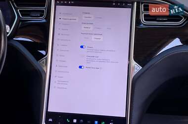 Внедорожник / Кроссовер Tesla Model X 2017 в 
