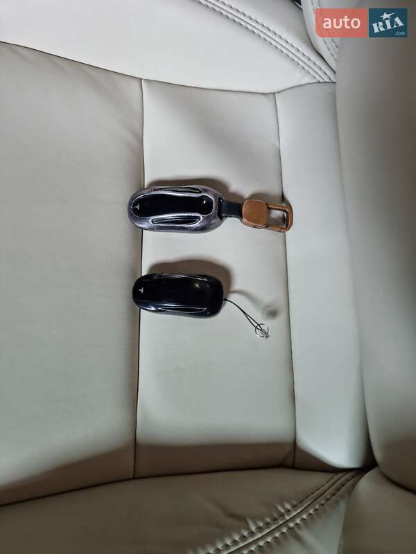 Внедорожник / Кроссовер Tesla Model X 2018 в Коломые фото 26 Внедорожник / Кроссовер Tesla Model X 2018 в Коломые