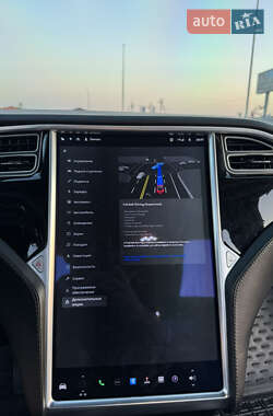 Внедорожник / Кроссовер Tesla Model X 2018 в 