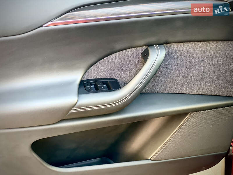 Позашляховик / Кросовер Tesla Model X 2024 в Києві