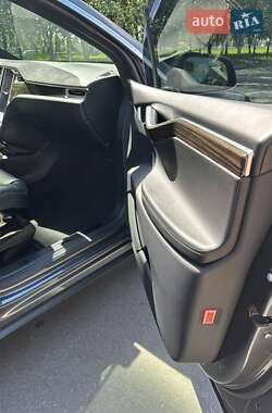 Позашляховик / Кросовер Tesla Model X 2016 в Києві