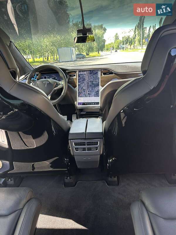 Внедорожник / Кроссовер Tesla Model X 2016 в Киеве фото 36 Внедорожник / Кроссовер Tesla Model X 2016 в Киеве