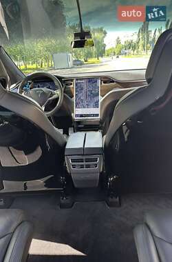 Внедорожник / Кроссовер Tesla Model X 2016 в 