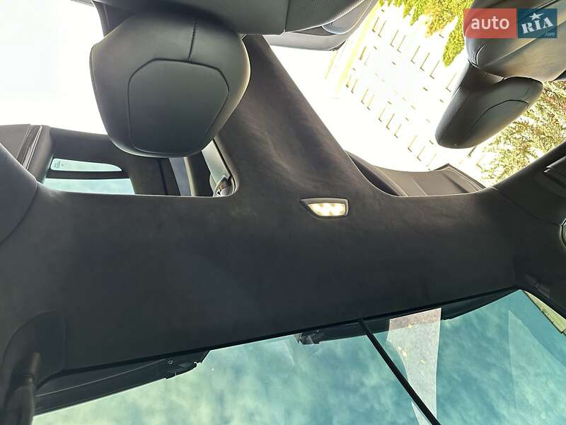 Позашляховик / Кросовер Tesla Model X 2016 в Києві