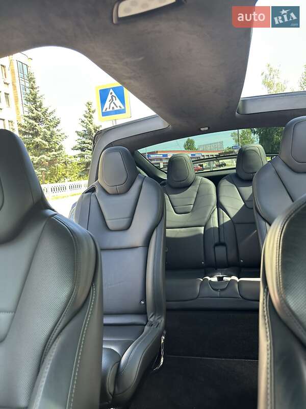 Внедорожник / Кроссовер Tesla Model X 2016 в Киеве фото 46 Внедорожник / Кроссовер Tesla Model X 2016 в Киеве