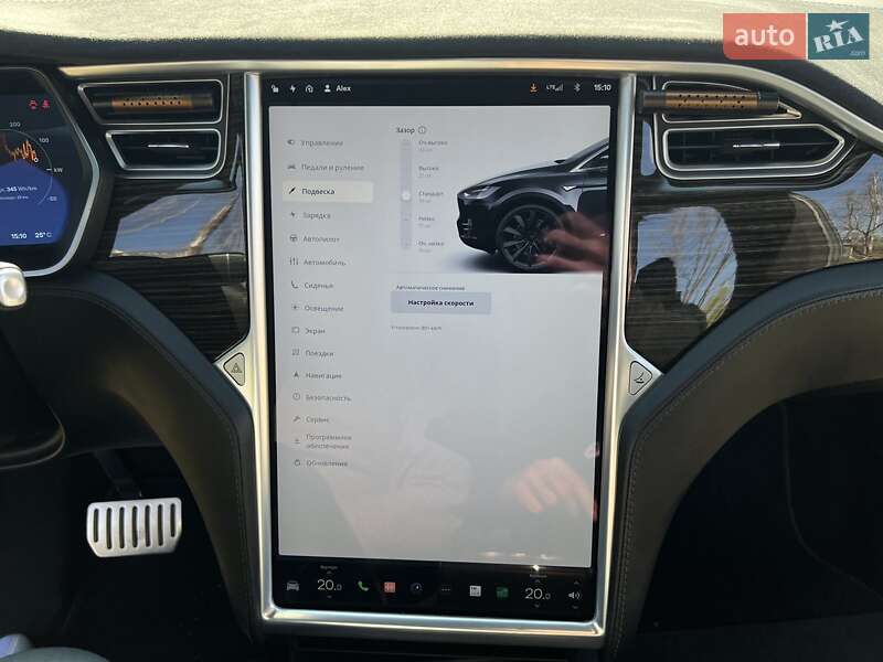 Позашляховик / Кросовер Tesla Model X 2016 в Києві