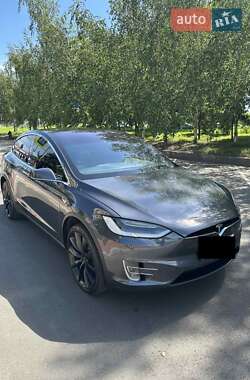 Внедорожник / Кроссовер Tesla Model X 2016 в 