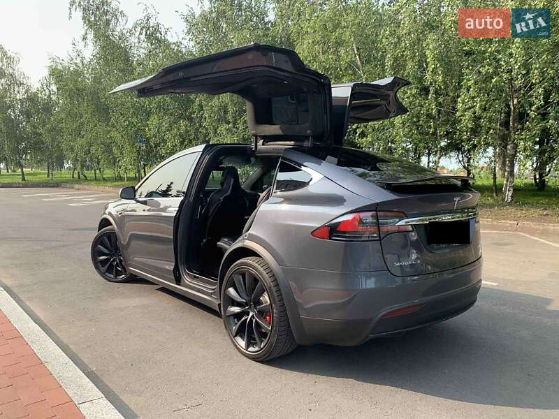 Внедорожник / Кроссовер Tesla Model X 2016 в Киеве фото 12 Внедорожник / Кроссовер Tesla Model X 2016 в Киеве