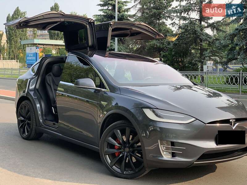 Tesla Model X 2016