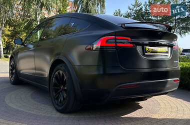 Позашляховик / Кросовер Tesla Model X 2019 в 