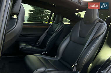 Позашляховик / Кросовер Tesla Model X 2019 в 