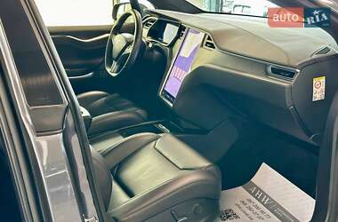 Позашляховик / Кросовер Tesla Model X 2018 в 