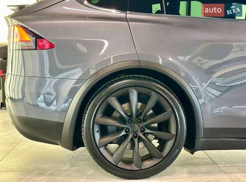 Внедорожник / Кроссовер Tesla Model X 2018 в Львове