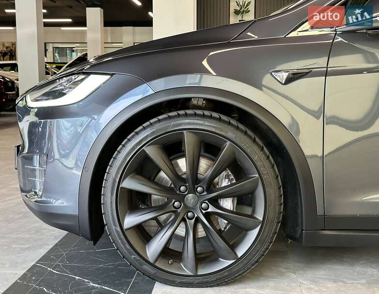 Внедорожник / Кроссовер Tesla Model X 2018 в Львове