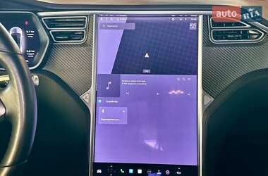 Позашляховик / Кросовер Tesla Model X 2018 в 