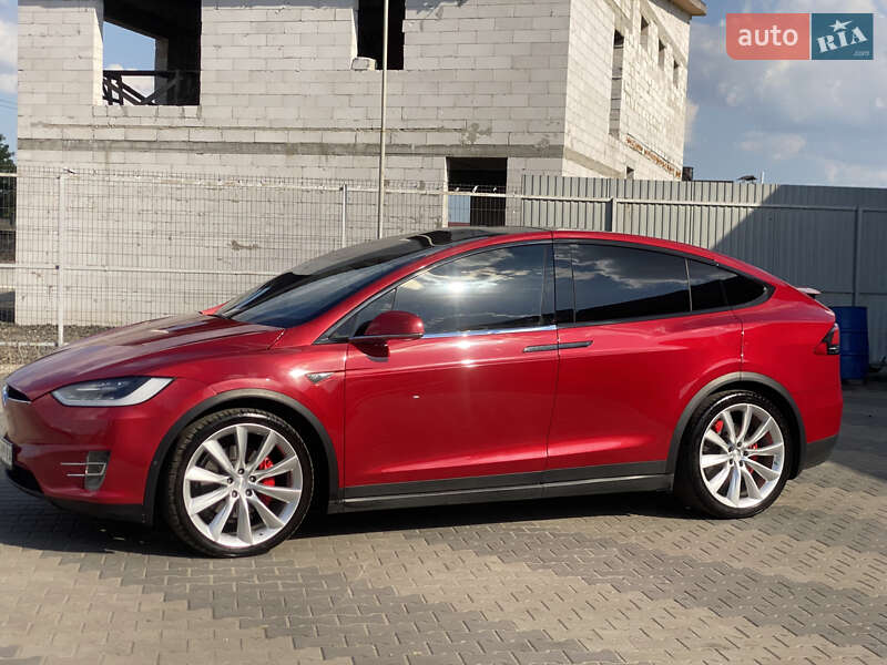 Внедорожник / Кроссовер Tesla Model X 2016 в Луцке