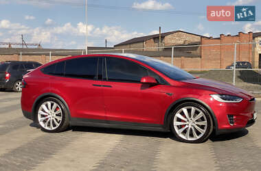 Позашляховик / Кросовер Tesla Model X 2016 в 