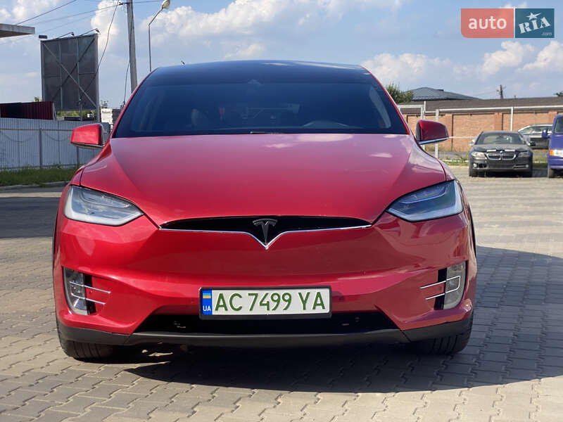 Внедорожник / Кроссовер Tesla Model X 2016 в Луцке