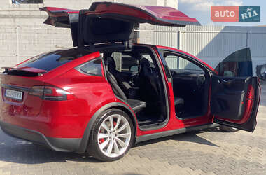 Позашляховик / Кросовер Tesla Model X 2016 в 
