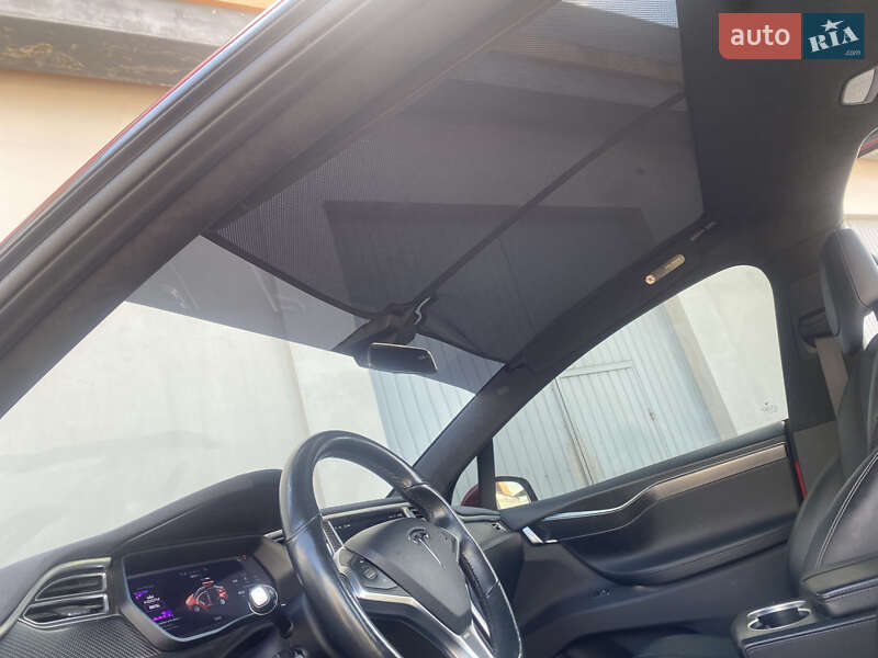 Внедорожник / Кроссовер Tesla Model X 2016 в Луцке