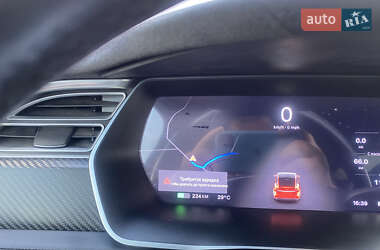 Позашляховик / Кросовер Tesla Model X 2016 в 