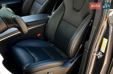 Позашляховик / Кросовер Tesla Model X 2022 в 
