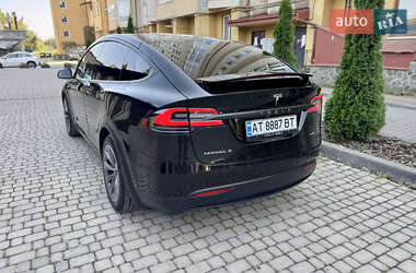 Позашляховик / Кросовер Tesla Model X 2018 в 