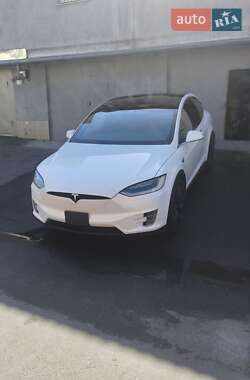 Внедорожник / Кроссовер Tesla Model X 2016 в 